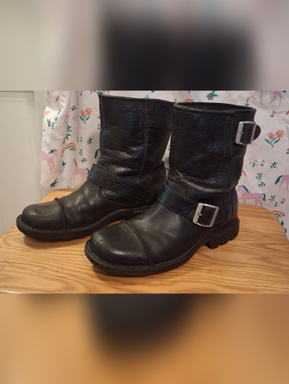 EUC Discontinued UGG Rockville 2 Black Pebble Leather Moto Bike Combat Boot SZ 8